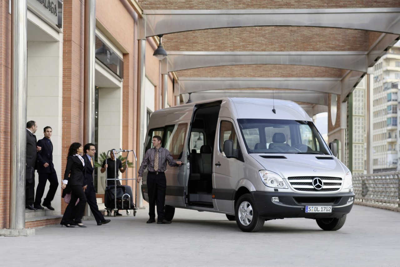 mercedes-benz-sprinter-25-yasinda-2006-2013-minibus-01.jpg