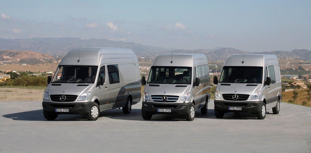 mercedes-benz-sprinter-25-yasinda-2006-2013-toplu.jpg