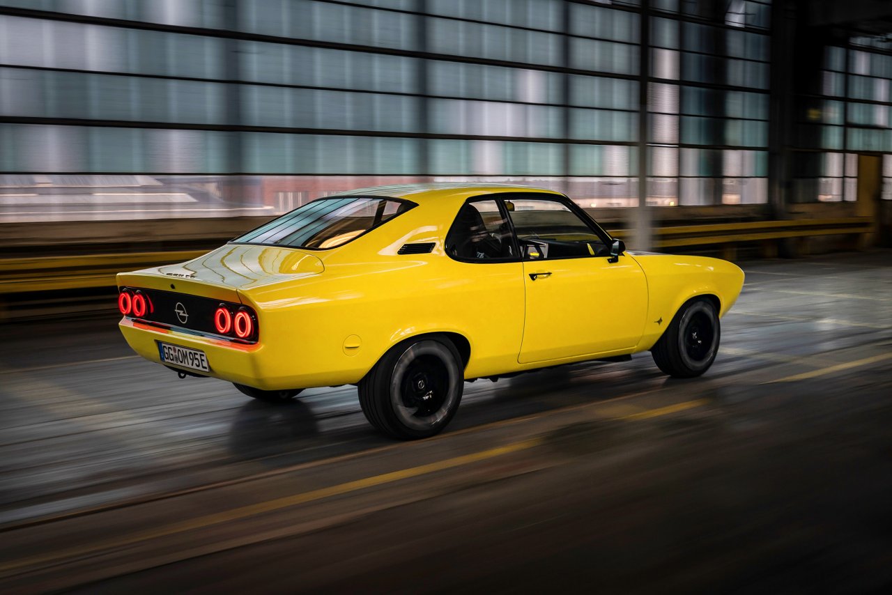 opel-manta-gse-elektromod-3.jpg