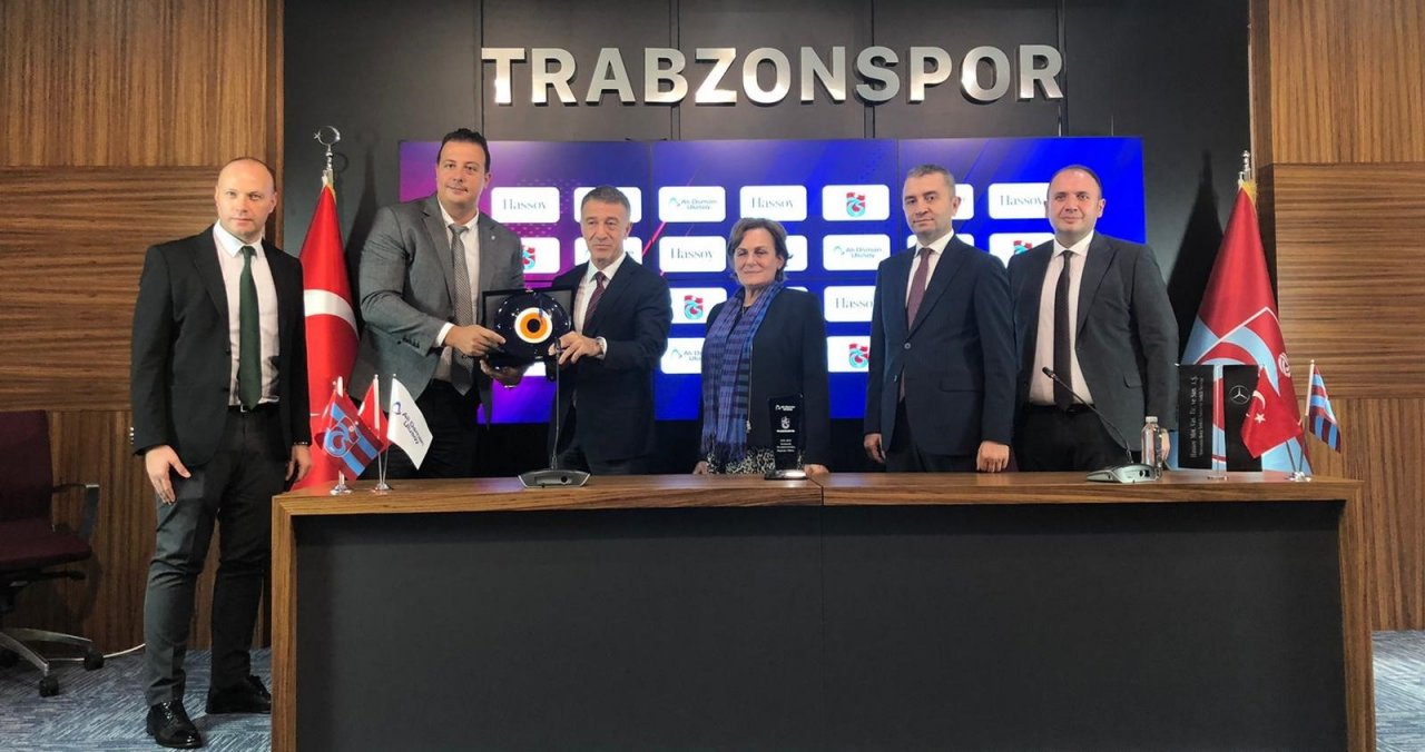 ali-osman-ulusoy-mercedes-trabzonspor-3.jpg