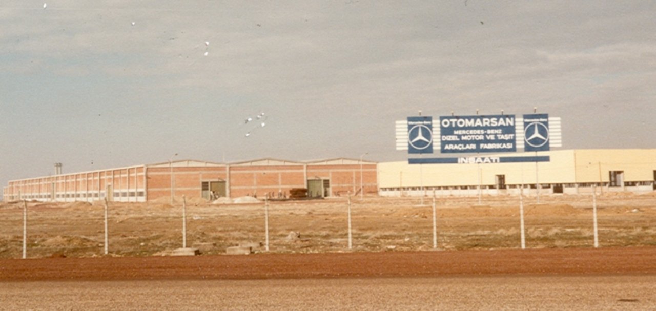 mercedes-benz-turk-aksaray-kamyon-fabrikasi-1984.jpg