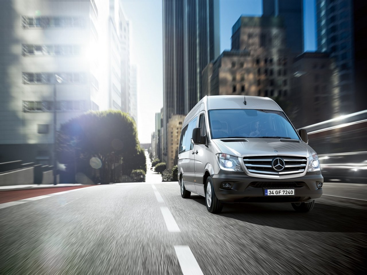mercedes-benz-sprinter-2018.jpg