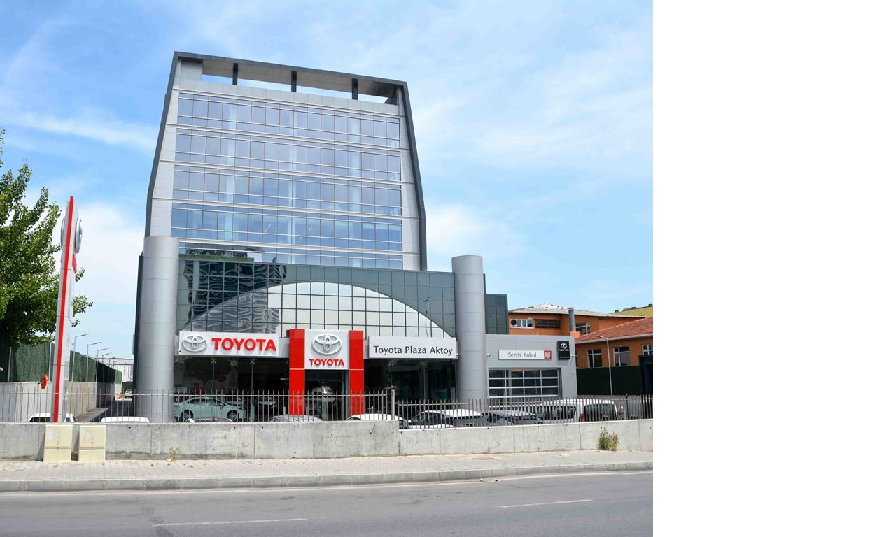 toyota-plaza-aktoy-3.jpg