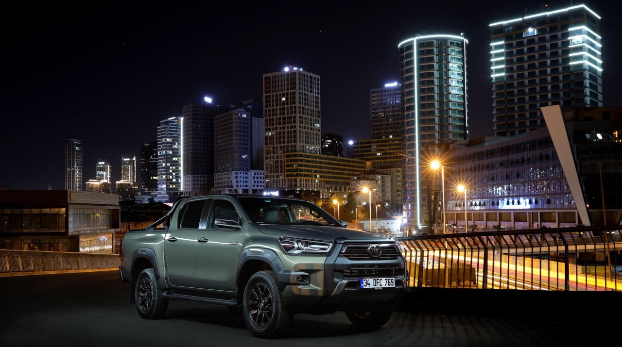 toyota-hilux-4.jpg