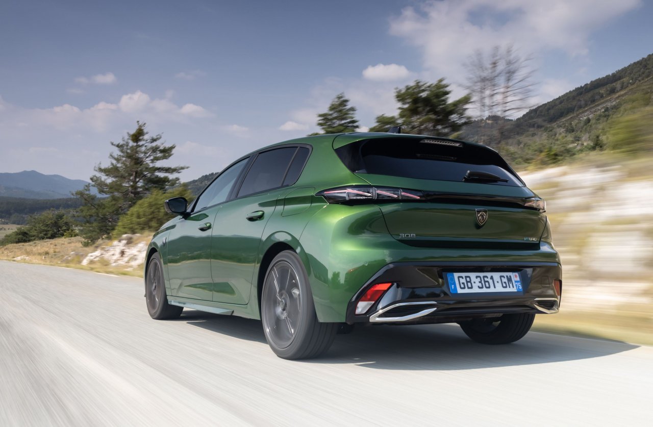 peugeot-308-2.jpeg