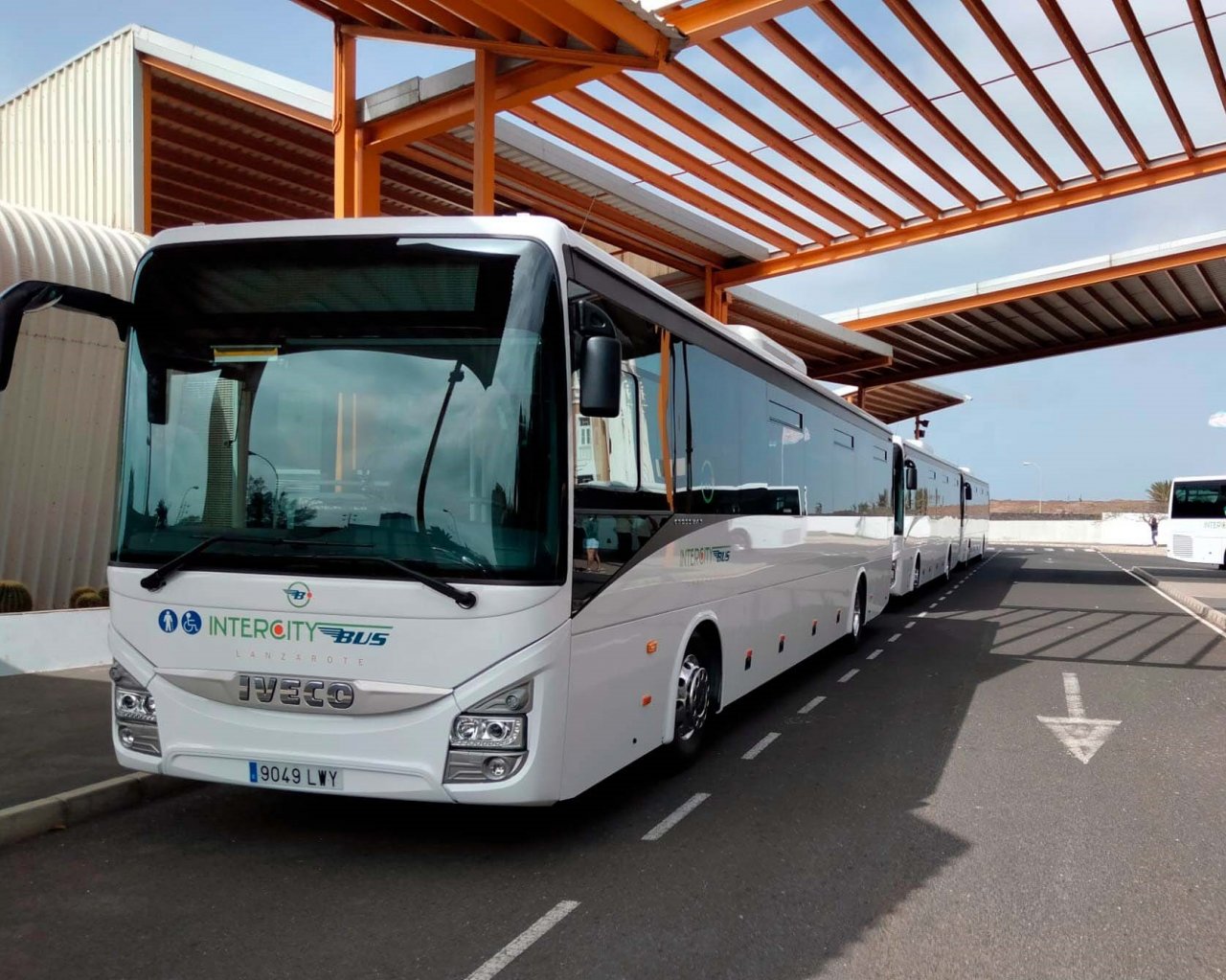 iveco-bus-crossway-intercitybus-lanzarote-2.jpg