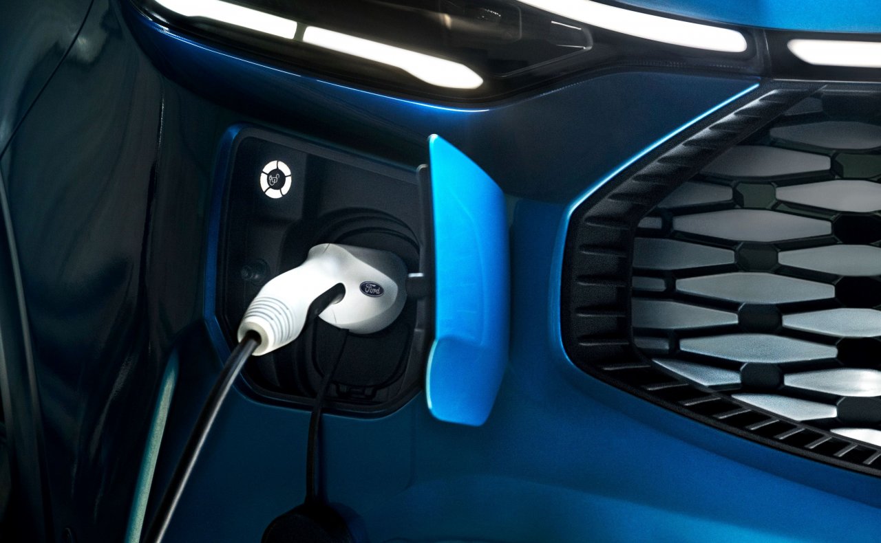 ford-e-transit-custom-11.jpg