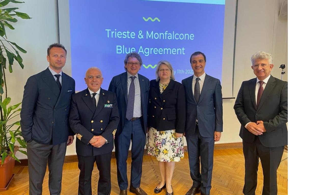 dfds-mavi-anlasma-imza.jpeg