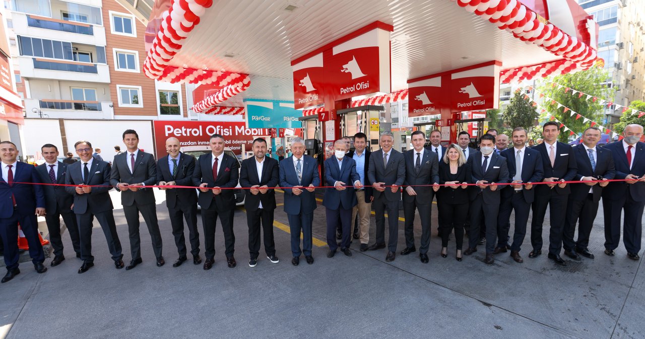 po-kocaer-petrol.jpg