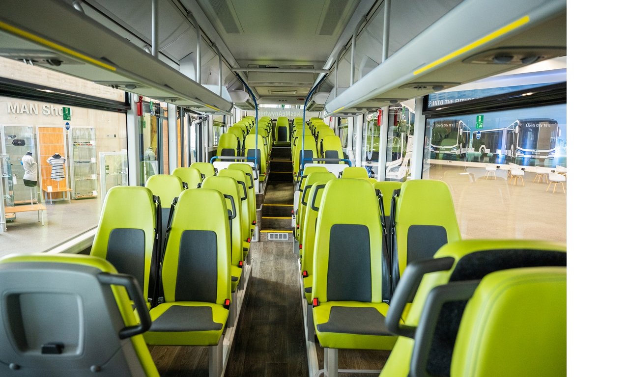 p-bus-iot-lions-intercity-le-01-3.jpg