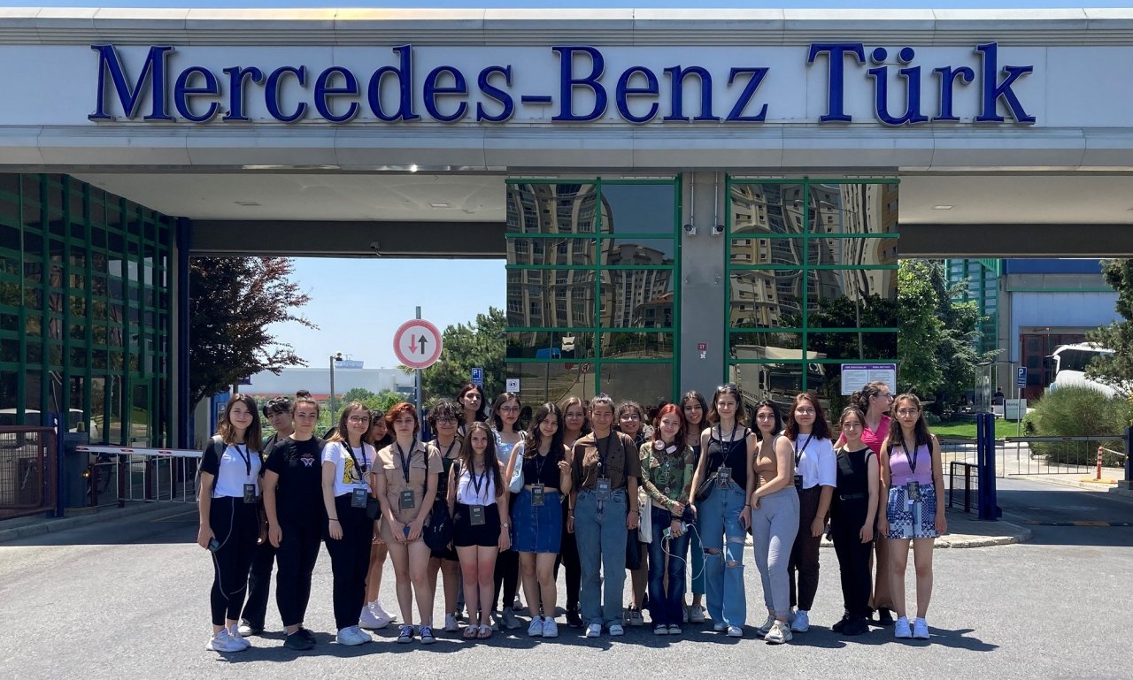 mercedes-benz-turkun-yildiz-kizlari-istanbulda-bir-araya-geldi-02.jpg