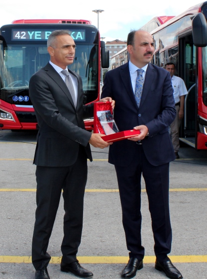 man-konya-teslimat-tuncay-bekiro-lu-ba-kan-atay-3.jpg