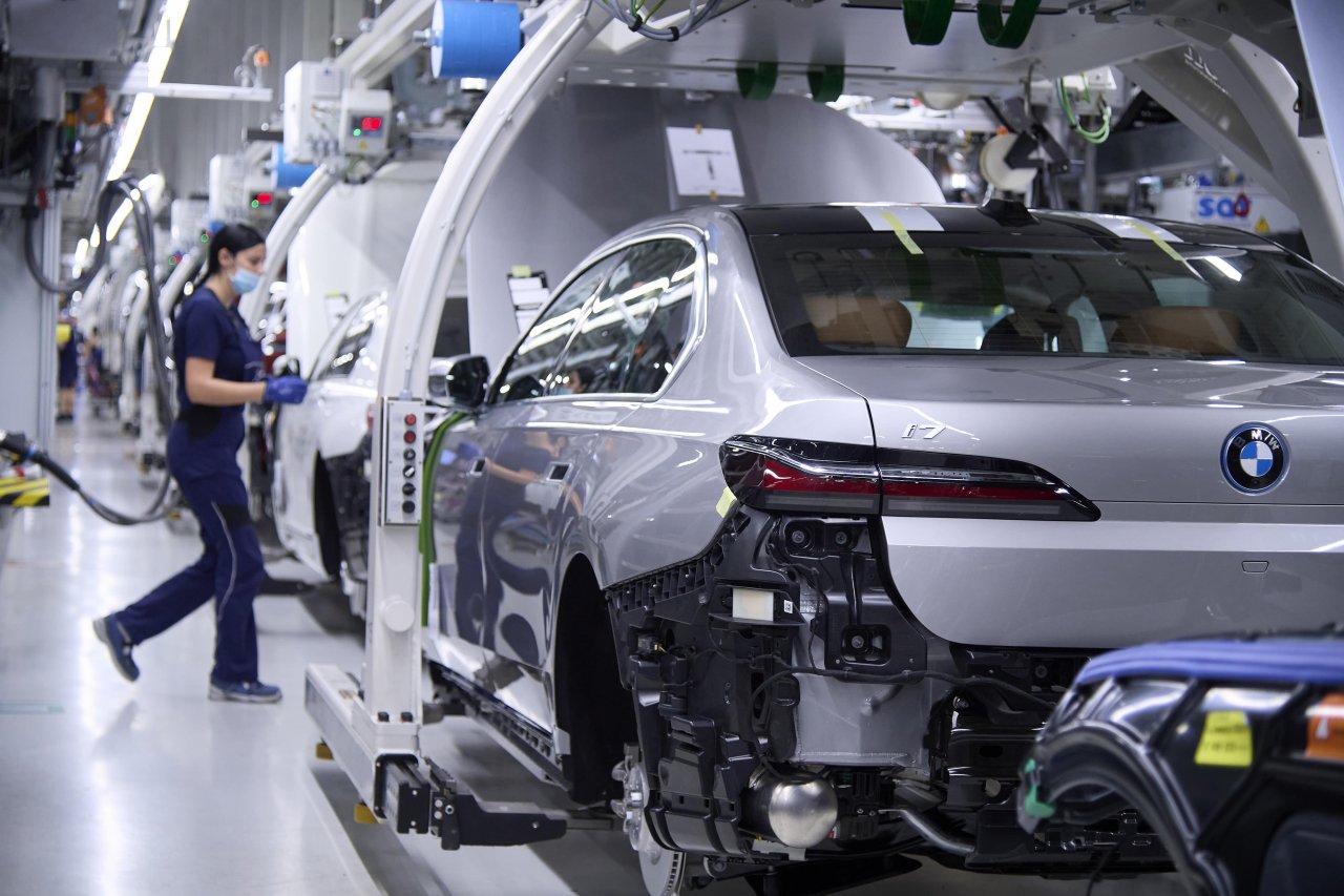 yeni-bmw-7-serisi-retimi-ba-lad-3.jpg