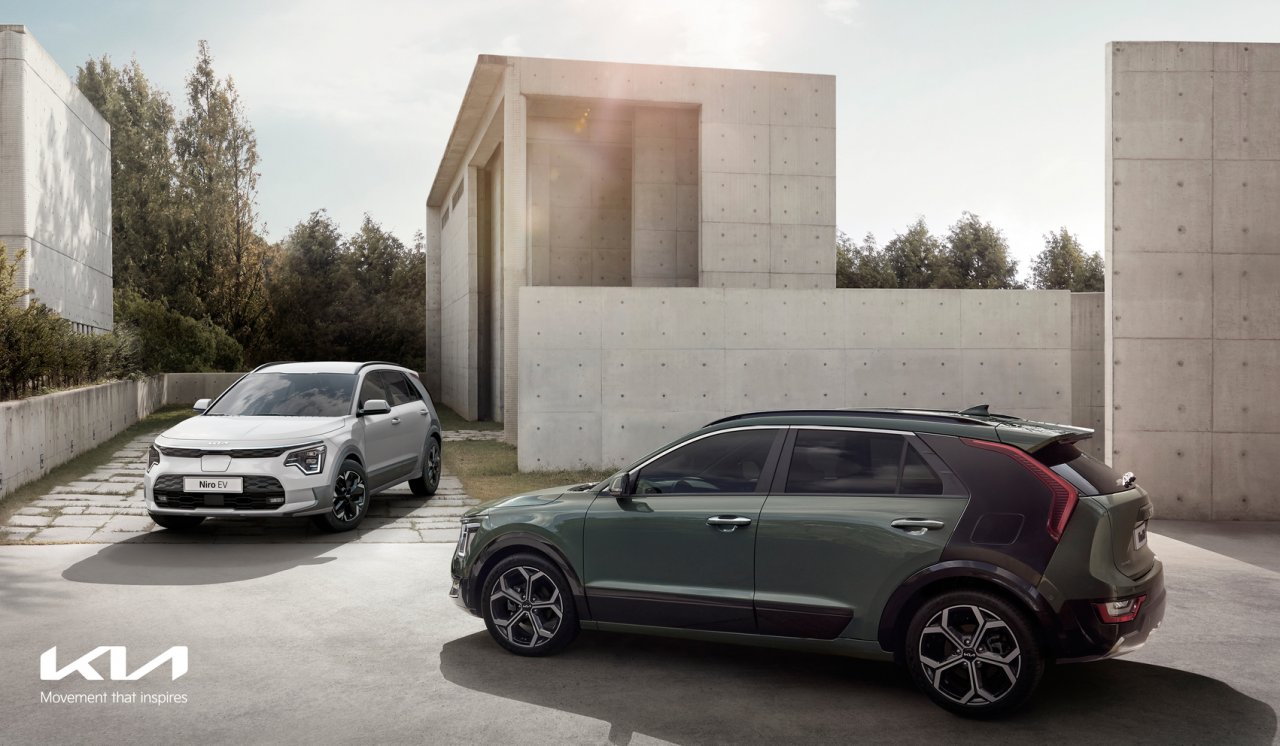 kia-niro-with-logo.jpg