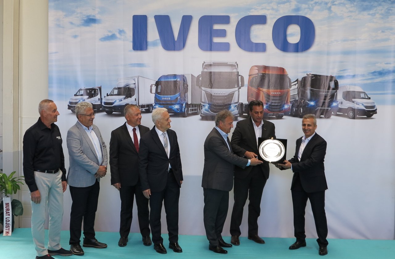 meyeks-bayi-acilisi-iveco-3.jpg