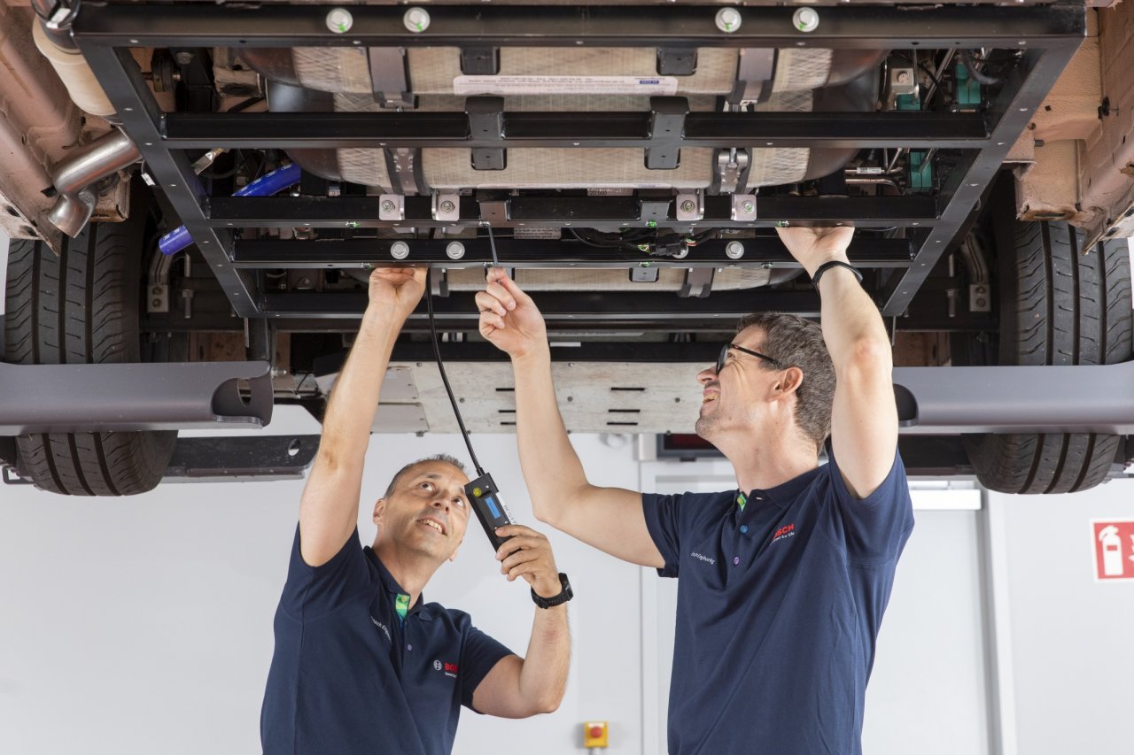 bosch-yakit-hucreli-kamyonet2.jpg
