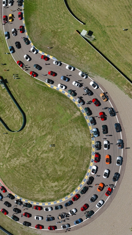 mazda-mx-5-guinness-world-record-075.jpg