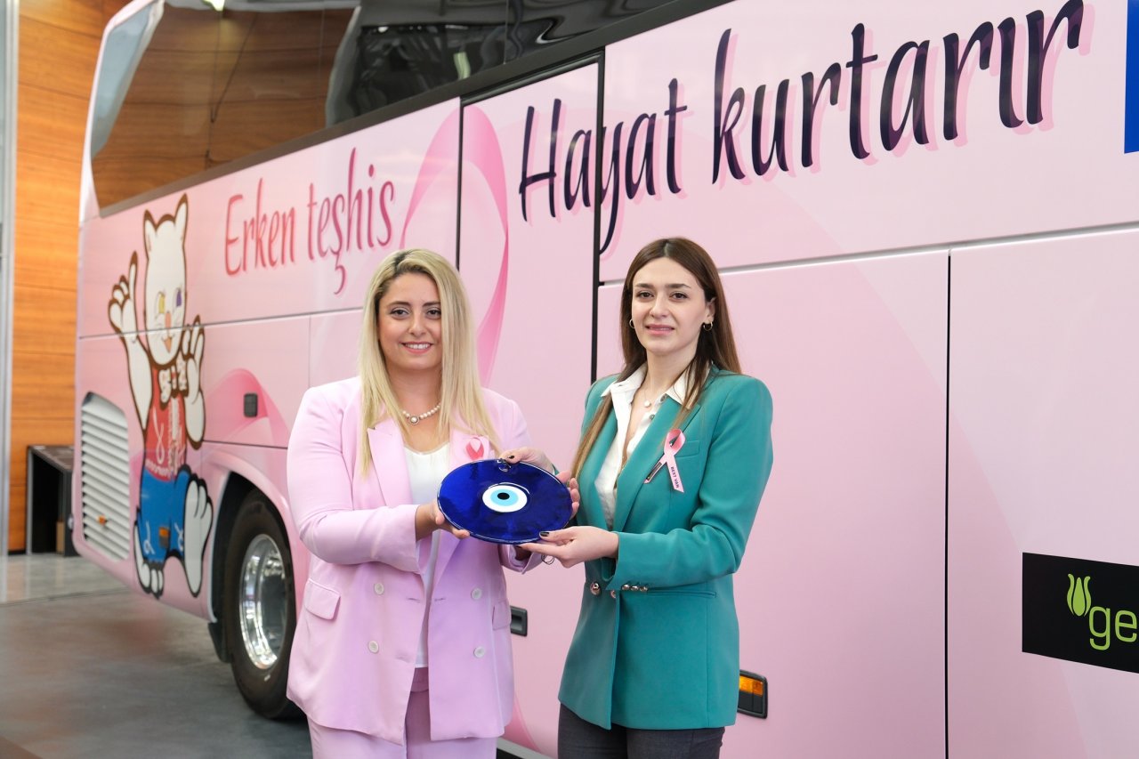 pembe-mercedes-best-van-turizm2.jpg