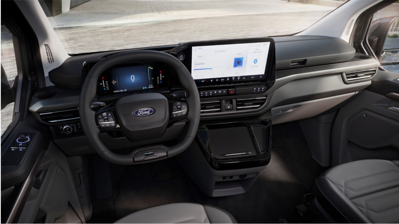 ford-tourneo-titanium-interior-04.png