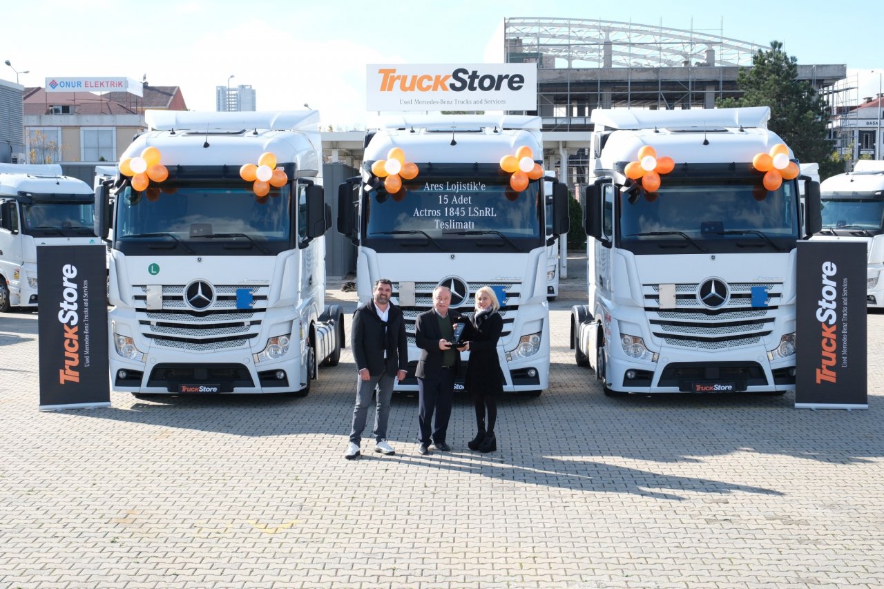 truckstore-ares-logisticse-15-adet-actros-1845-lsnrl-teslim-etti-02.jpg