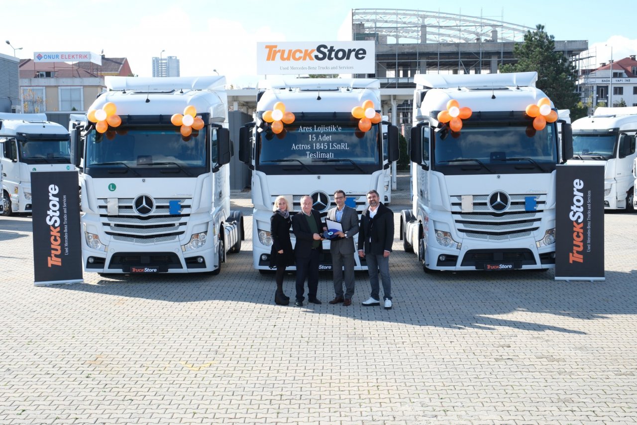 truckstore-ares-logisticse-15-adet-actros-1845-lsnrl-teslim-etti-03.jpg