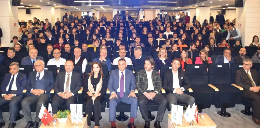 onur-gocmez-bandirma-001.webp