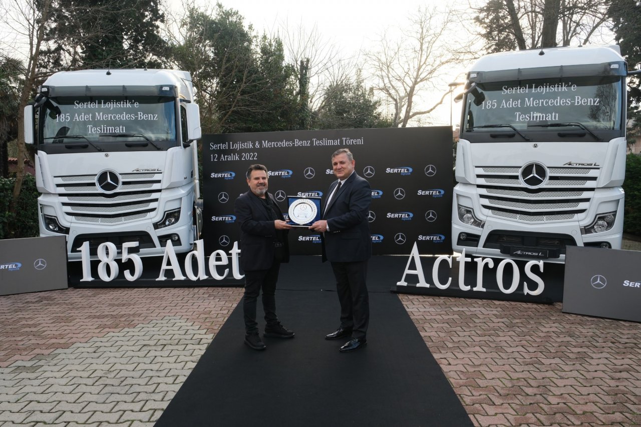 mercedes-benz-turk-teslimatlarina-sertel-lojistike-185-adet-actros-ile-devam-ediyor-04.jpg
