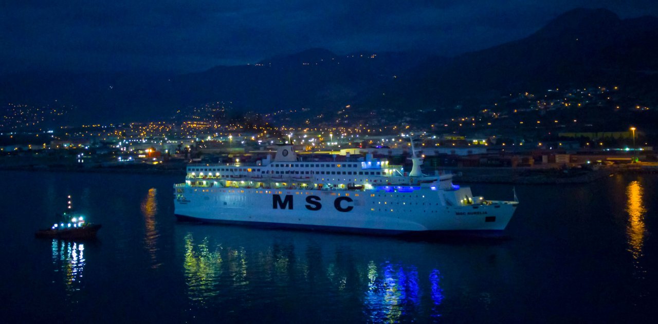 msc-aurelio-yardim-gemisi-1.jpg