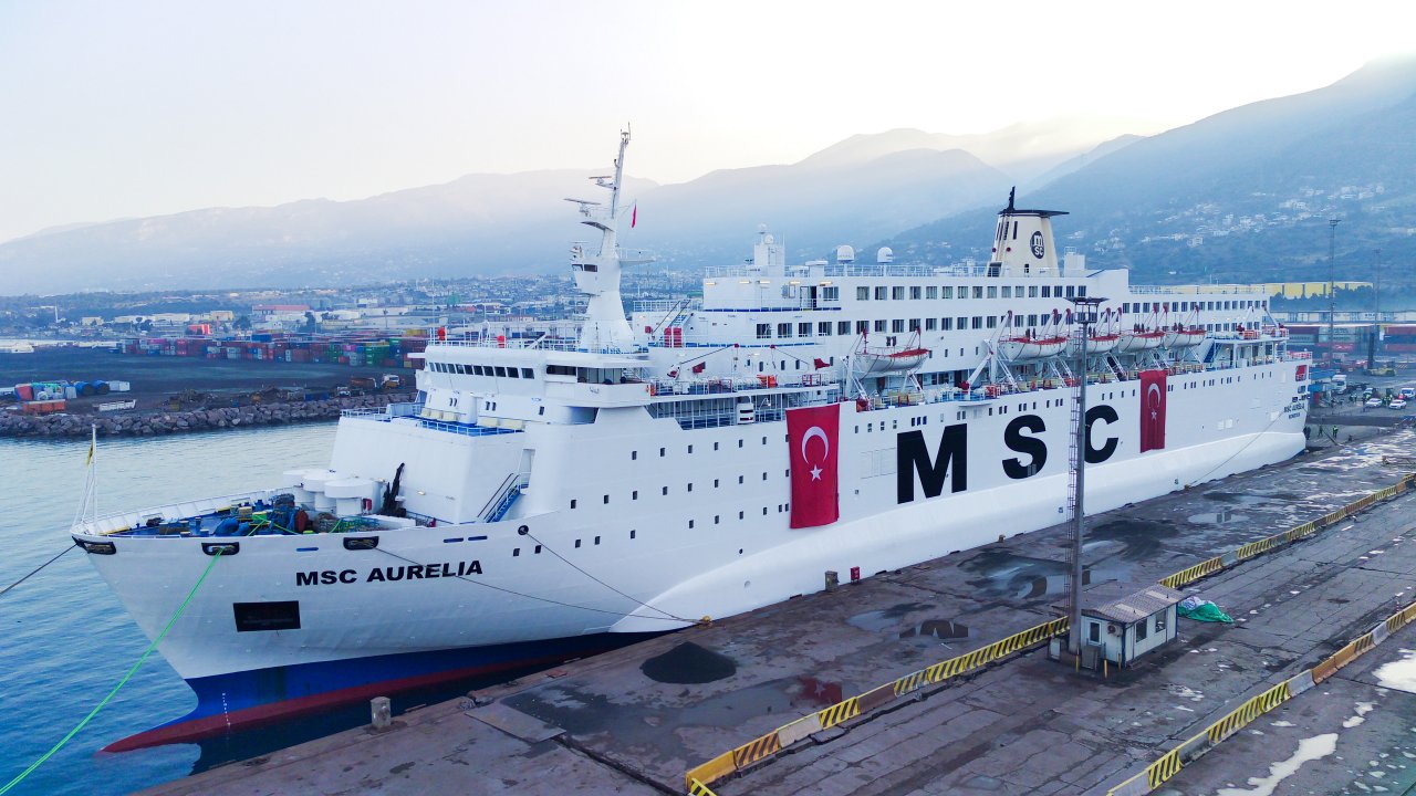msc-aurelio-yardim-gemisi-2.jpg