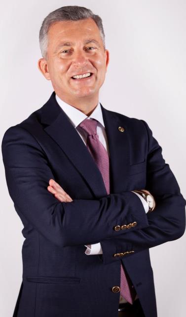 kamil-gulenser-2.jpeg
