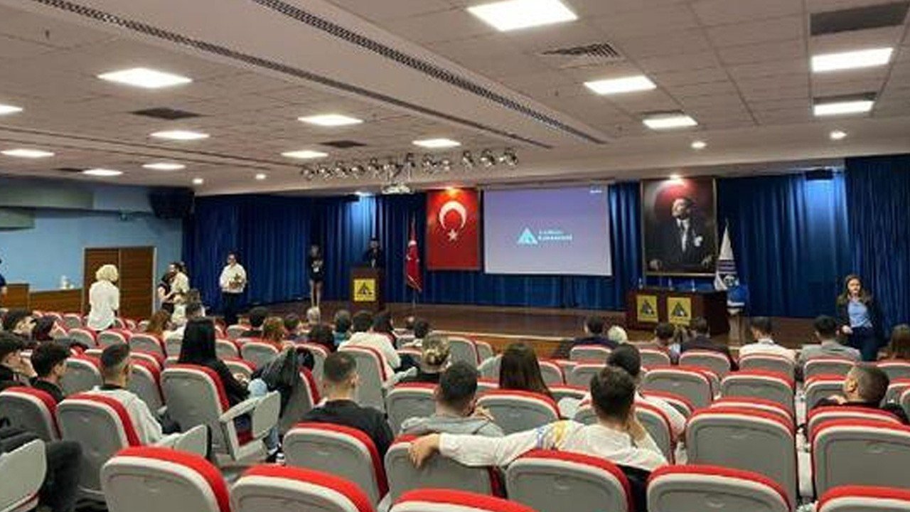 yeditepe-universitesi-logistics-forum.jpg