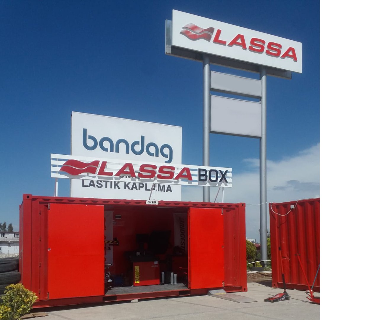 lassa-box.jpg