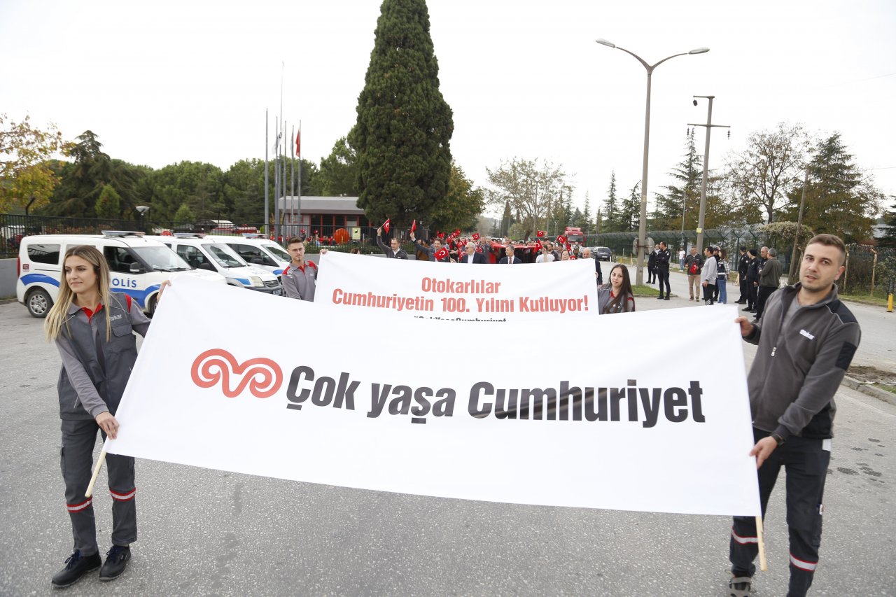 otokar-cumhuriyet-yuruyusu-3.jpg