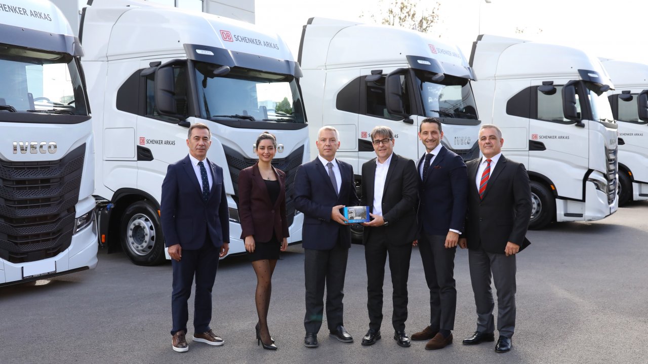 db-schenker-arkas-iveco-2.jpg