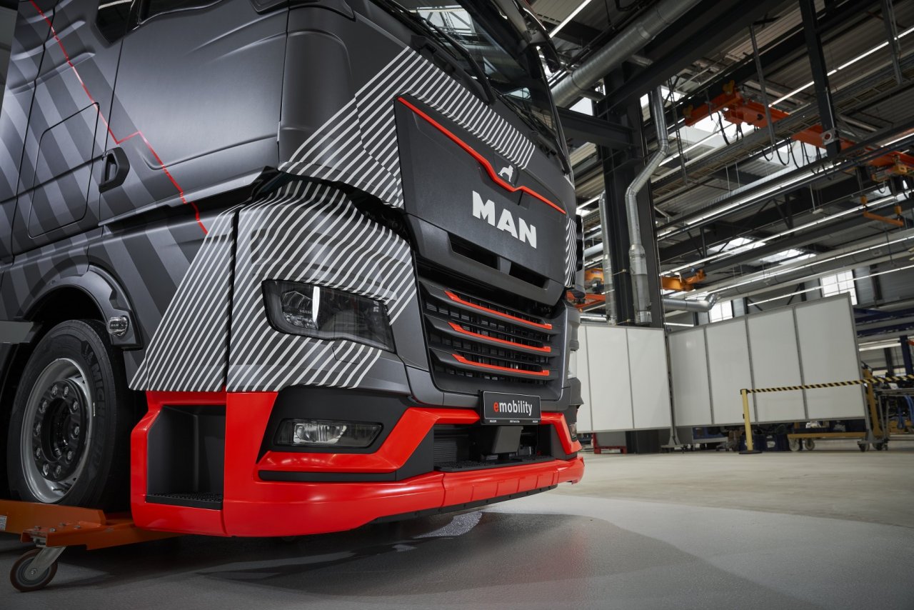 man-e-truck.jpg