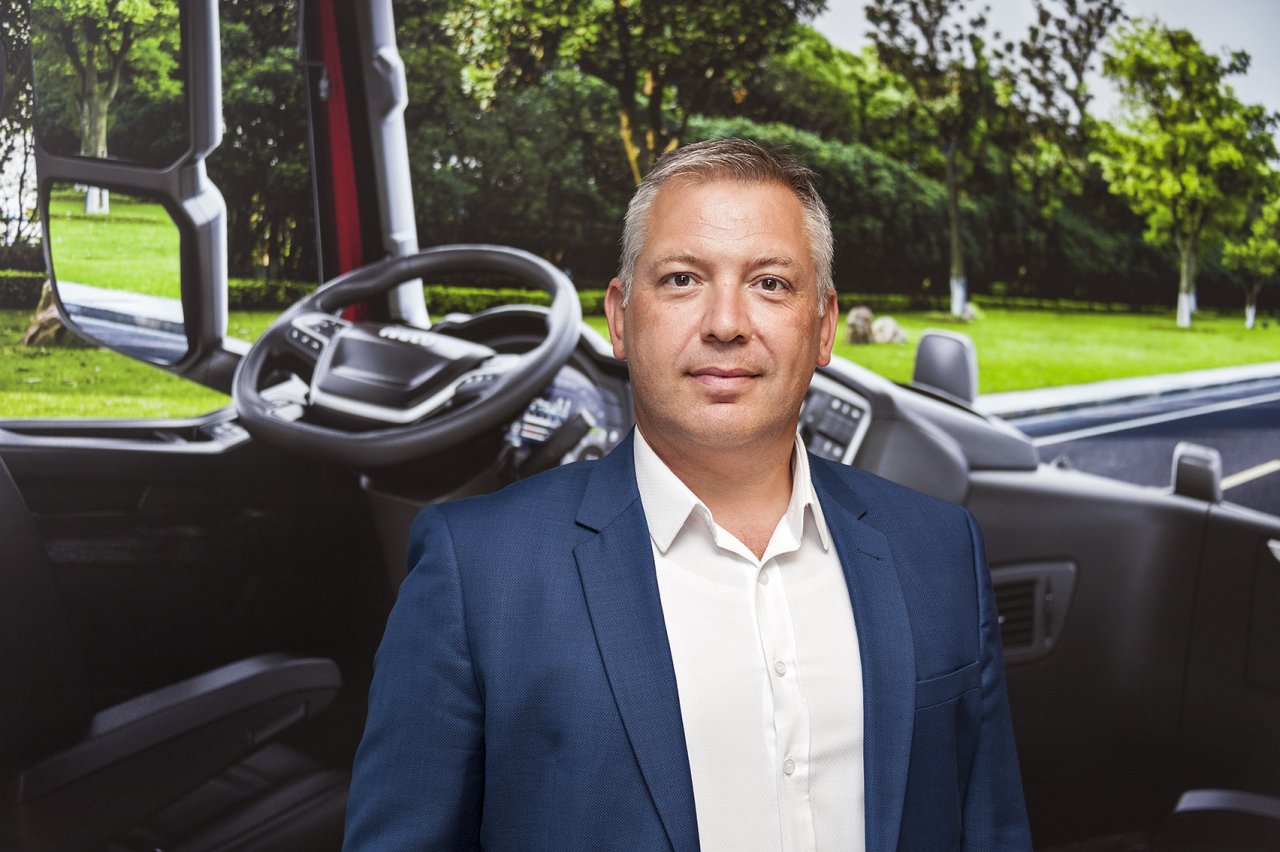 iveco-turkiye-genel-muduru-hakki-isinak.jpg