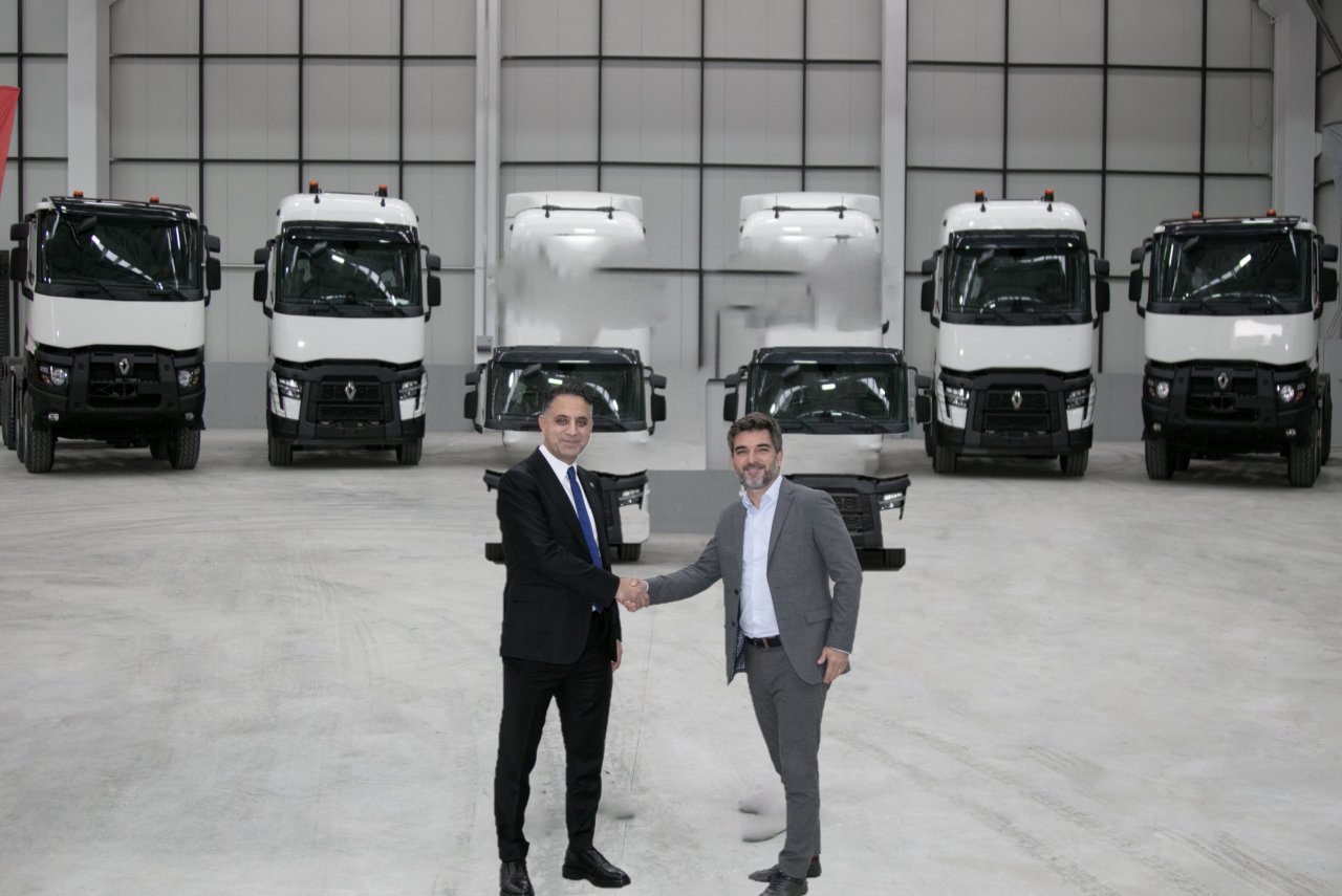 ziver-insaat-renault-trucks-teslimati-2.jpeg