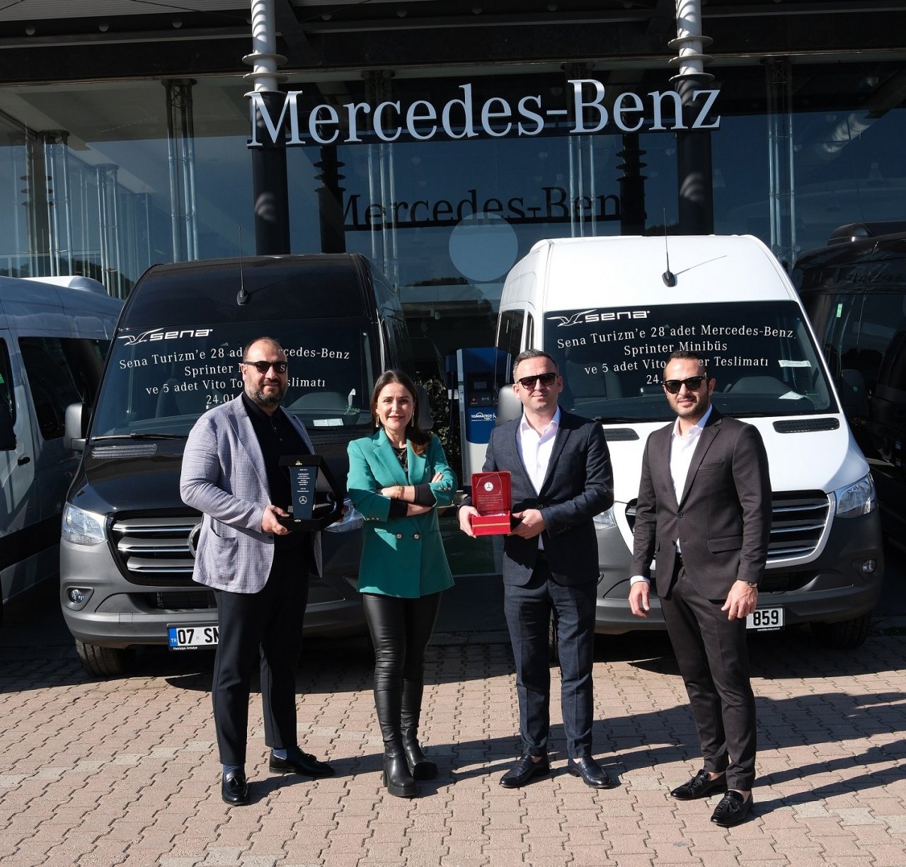 mercedes-benz-hastalya-otomotiv-teslimat-2.jpg