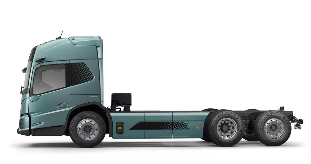 volvo-yeni-elektrikli-kamyon2.jpg