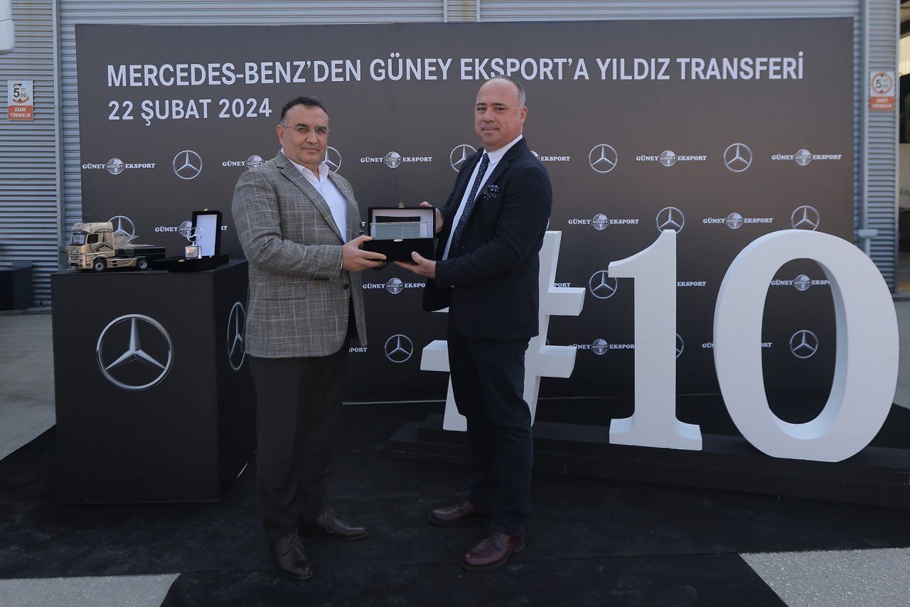 guney-eksport-mercedes-actros-teslimat-1.jpg