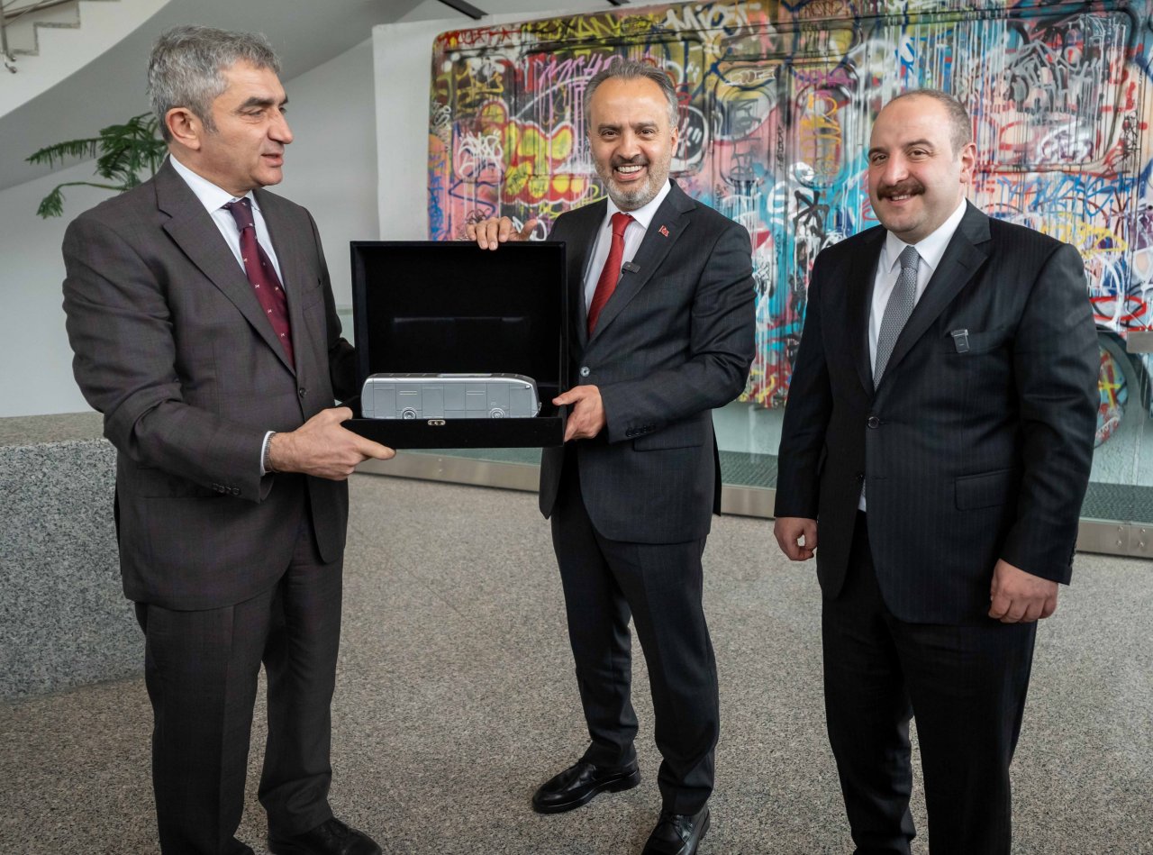 okan-bas-alinur-aktas-mustafa-varank.jpg