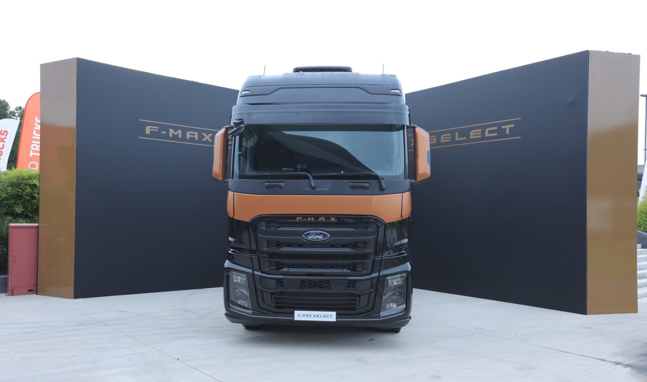 ford-trucks-fmax-select.jpg
