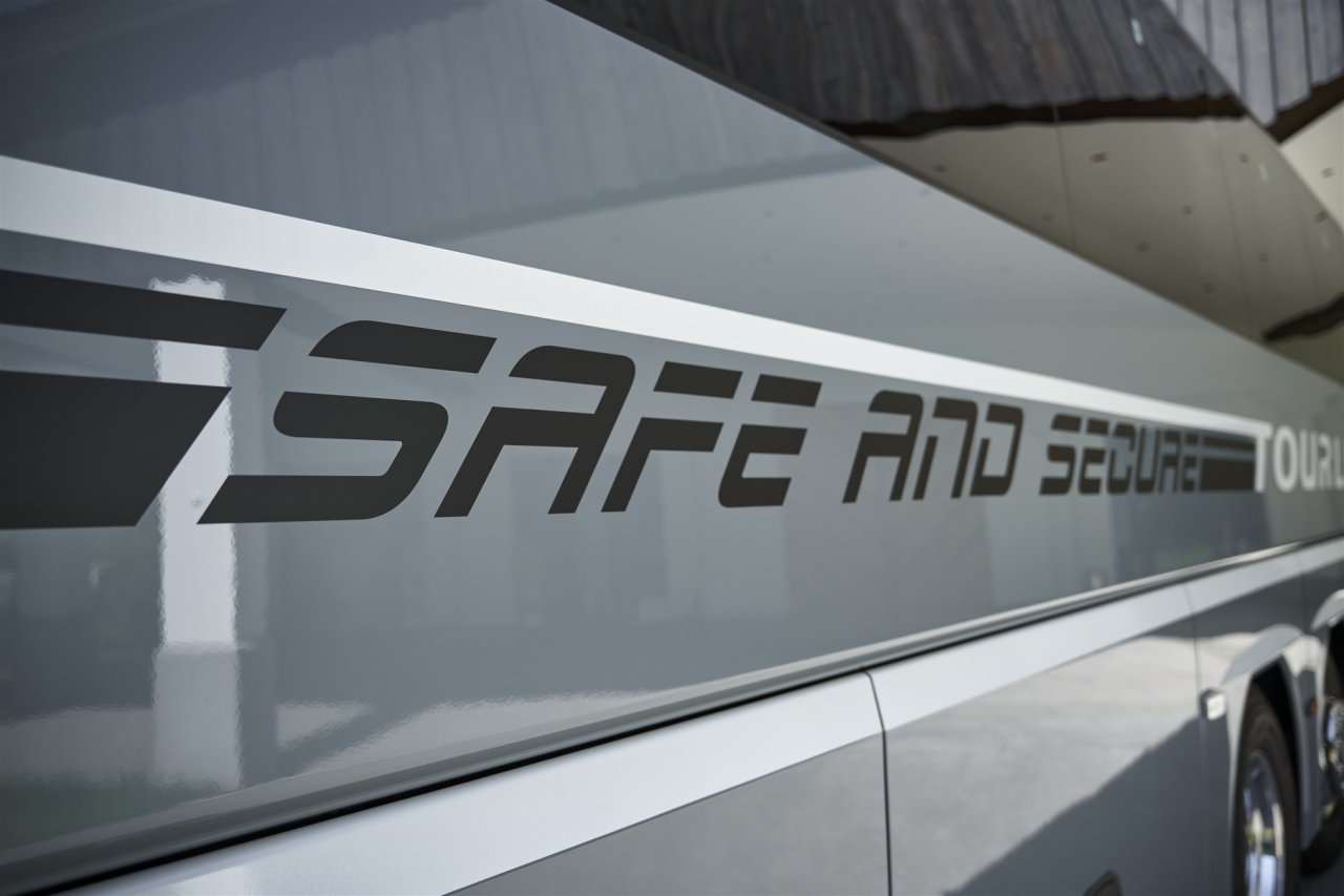 man-safestop-assist-bus-en-1.jpg