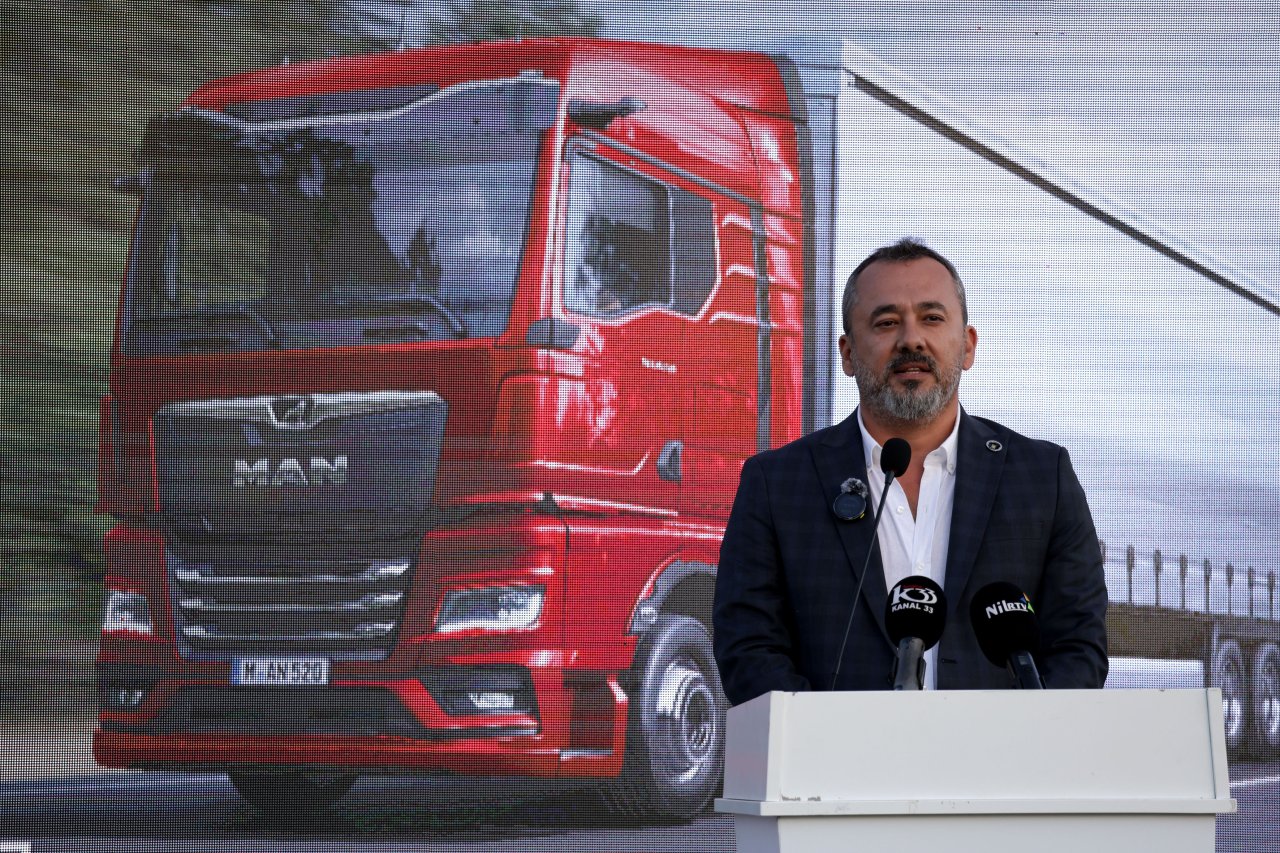 man-serkan-sara-2.jpg