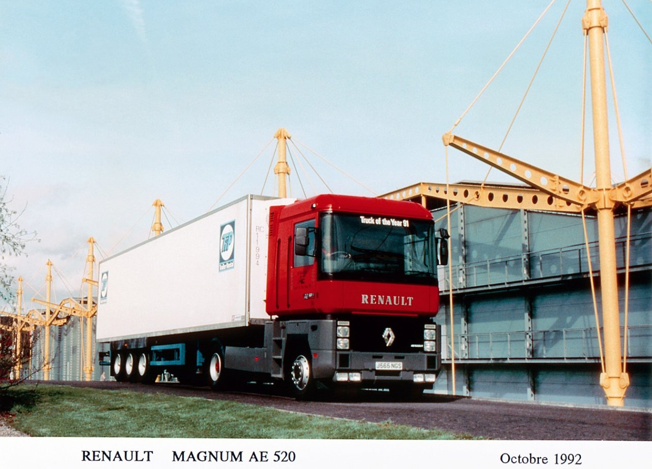 renault-trucks-bourg-en-bresse-tesisi-60-y-l-do-nu-mu-go-rsel-3.jpg