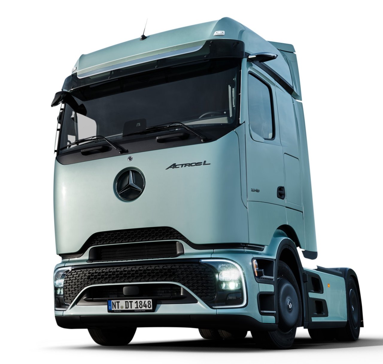 yeni-mercedes-benz-actros-l-2.jpg