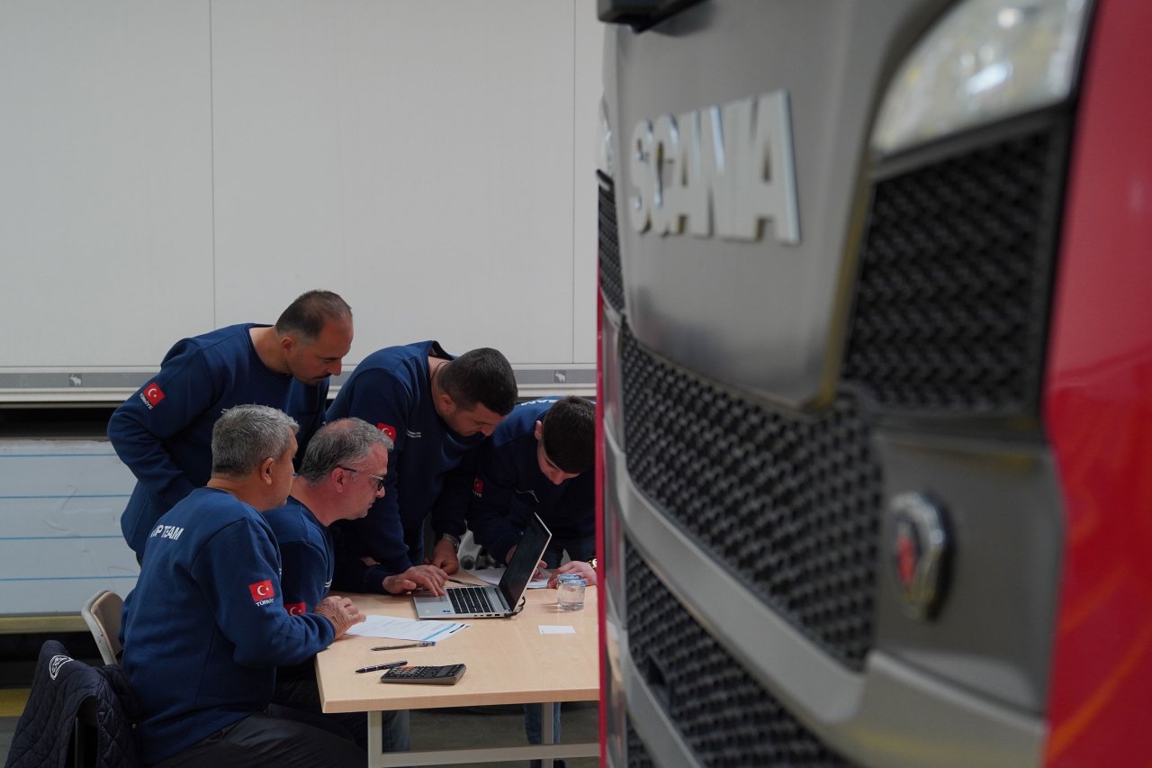 top-team-yarismasi-2025-turkiye-kazanani-scania-gebze-4.jpg