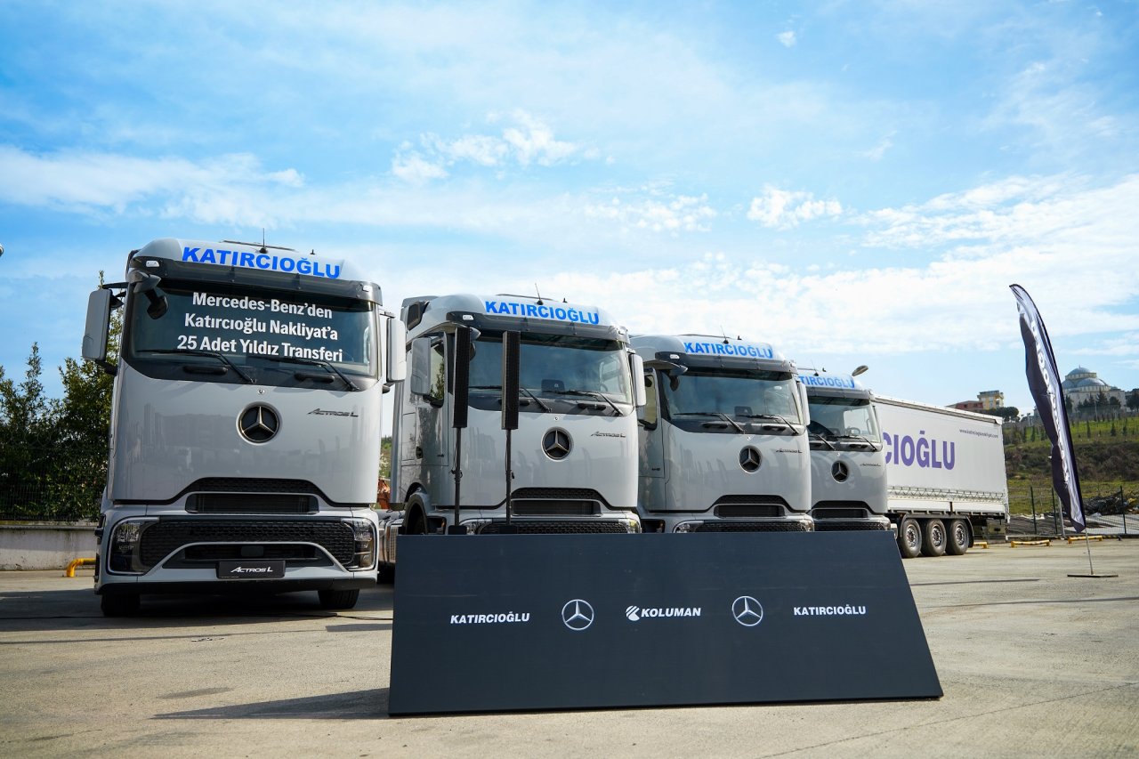 katircioglu-nakliyata-25-adet-yeni-actros-l-teslimati.jpg
