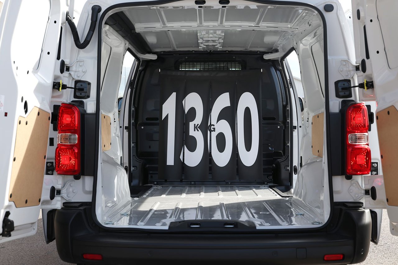 toyota-proace-cargo-5.jpg