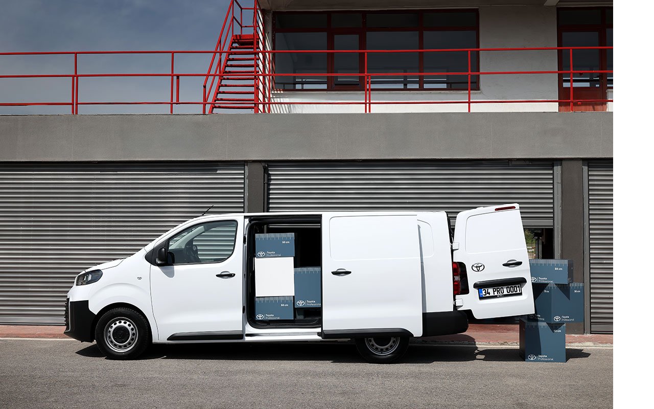 toyota-proace-cargo-6.jpg
